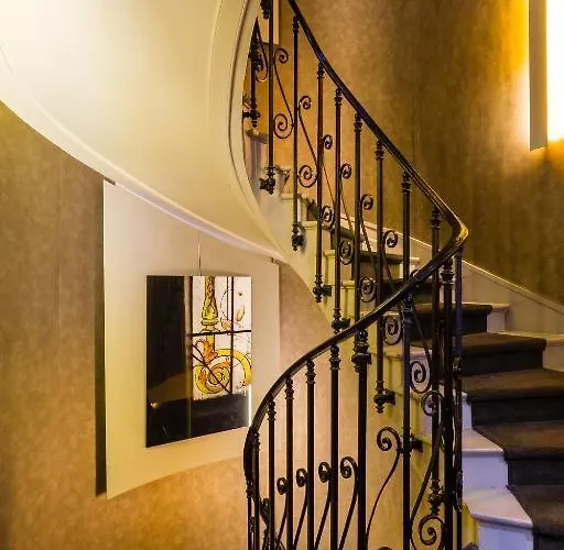 Cmg - Premium Tour Eiffel - 43 * Paříž